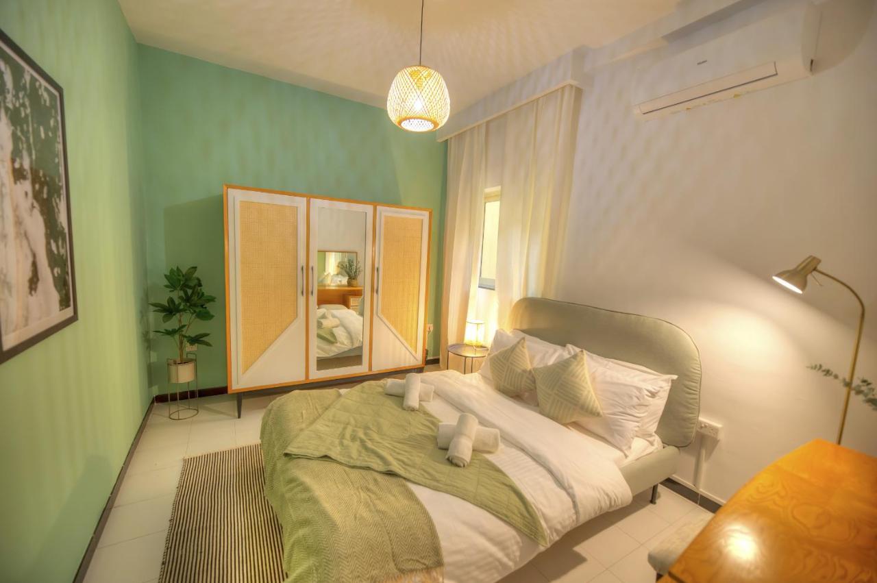 Beautifully Furnished Seafront 4 Bedrooms Goslm-4 Sliema Exterior photo